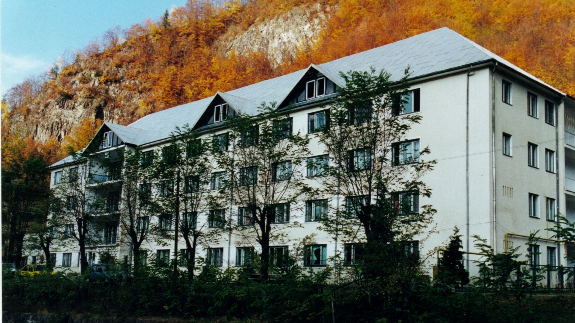 Camin Spital, an orphanage in Romania