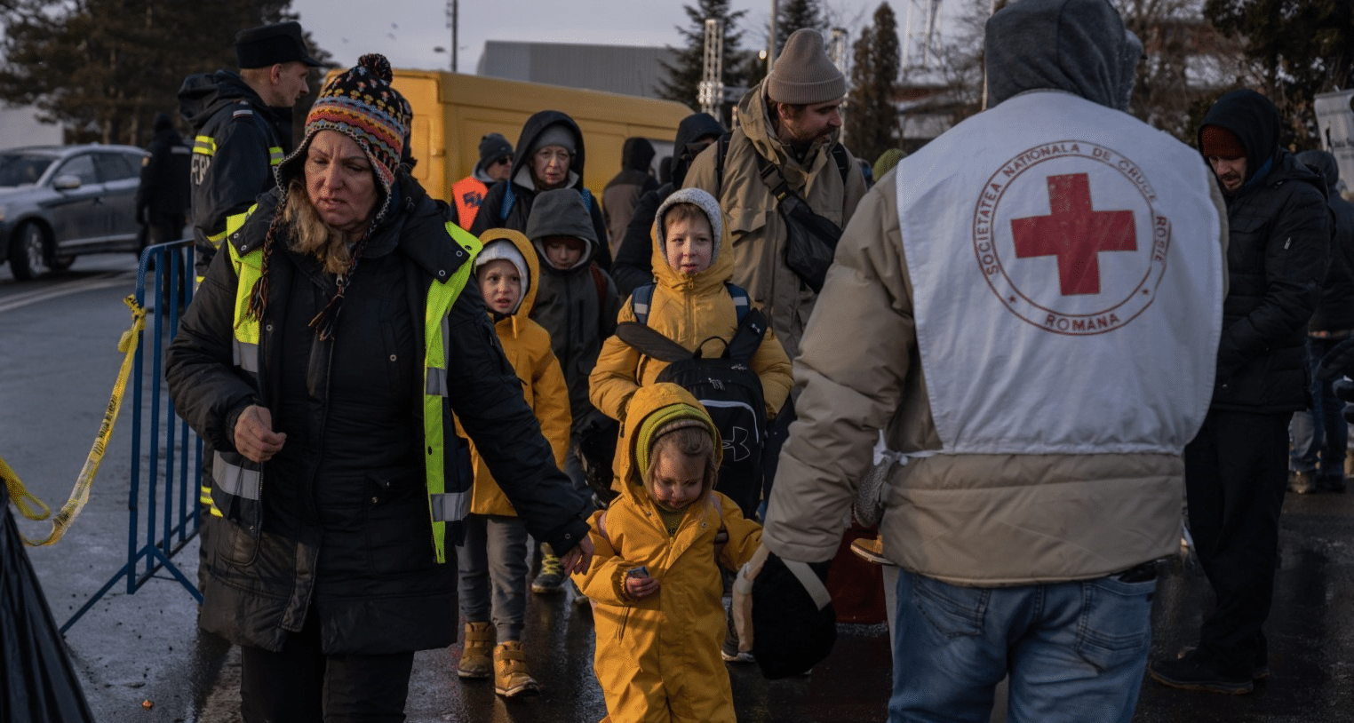 Ukrainian refugees arriving at the Romanian border in May 2022. 