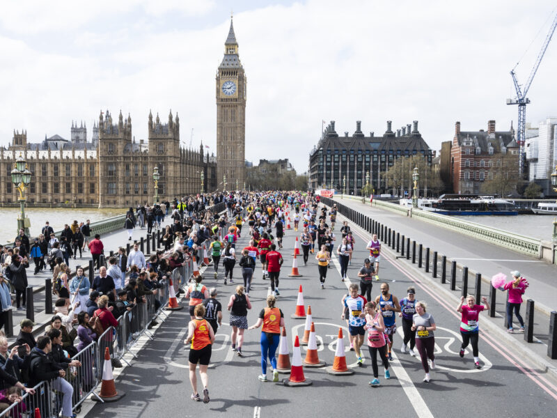 Runners across London Bridge
